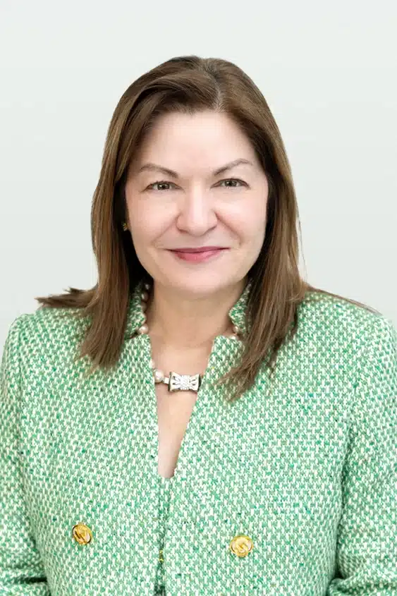 Helen_new_back_V2 (1) senior leadership team